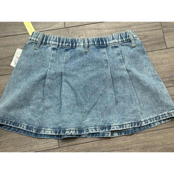 NWT Pleated Denim Mini Skirt Y2K Skater Tennis Light Wash Size Large Riley James - Picture 6 of 6